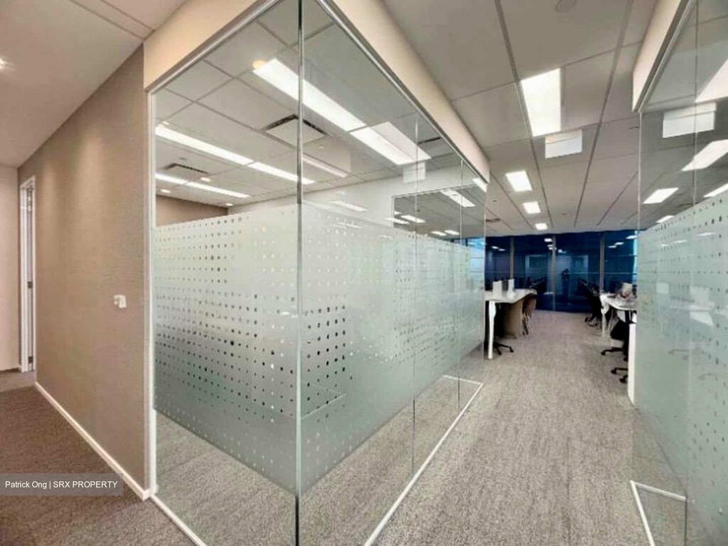 Oue Downtown (D1), Office #568708441